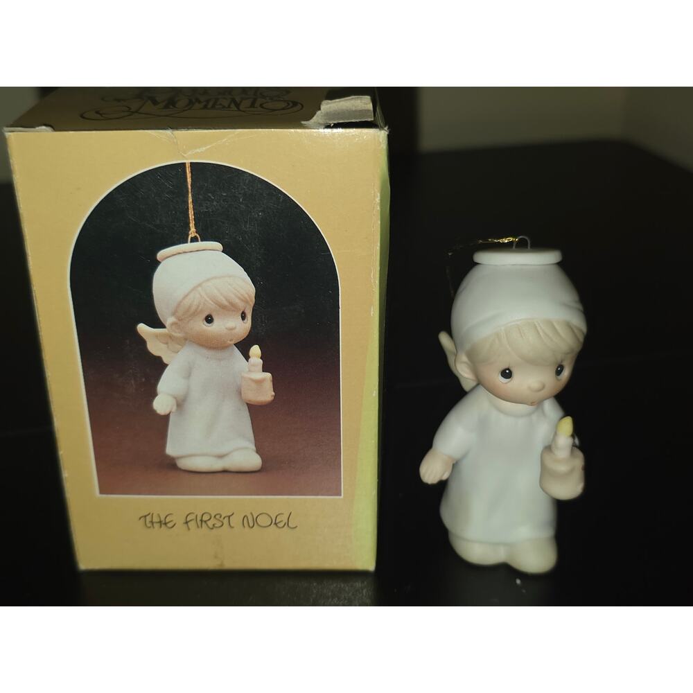 Precious Moments The First Noel Angel 1982 Ornament Enesco E-2367